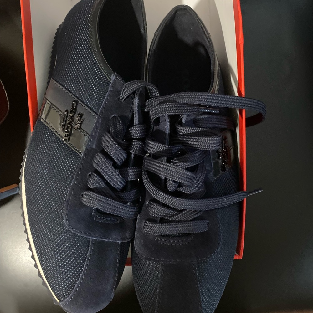 Navy blue coach sneakers. - Picture 7 of 9